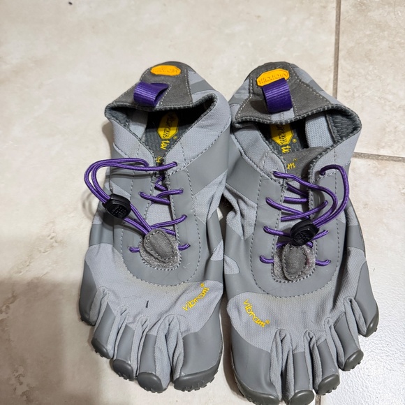 Vibram Five Fingers V-Alpha Women's Gray Purple Barefoot Shoes 37 - Picture 3 of 6